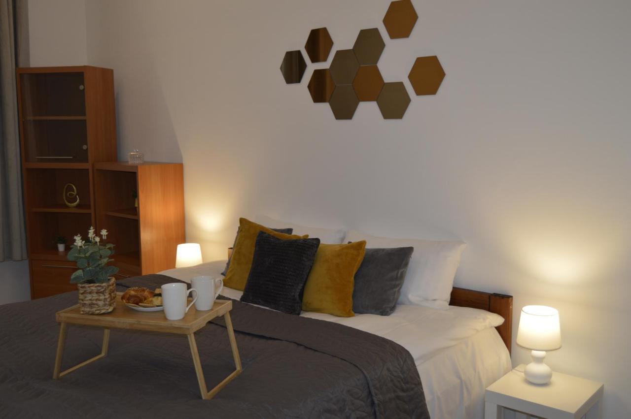 Spacious City Center Family 2 Bedrooms Apartment Riga Extérieur photo