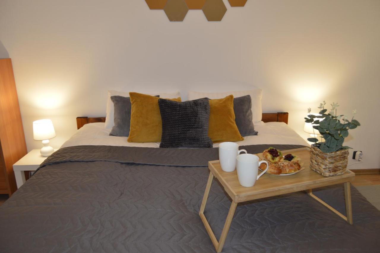 Spacious City Center Family 2 Bedrooms Apartment Riga Extérieur photo